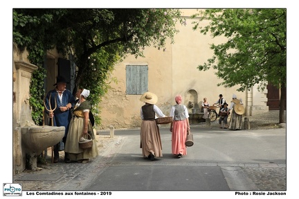 Les comtadines aux fontaines Tirage H9 La Photo dans le Cadre